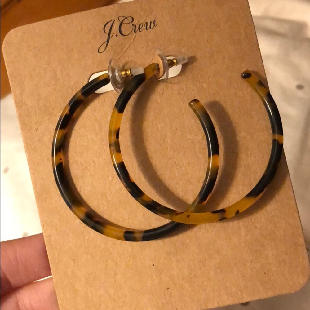 Tortoise shell hoops earrings